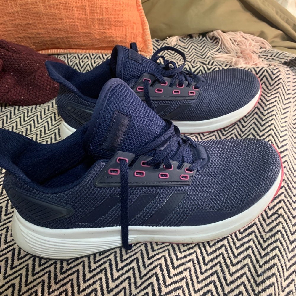 Women’s Adidas sneakers